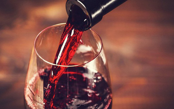 su that uong mot ly ruou vang tuong duong 1 gio tap hung huc ngoai phong gym 2