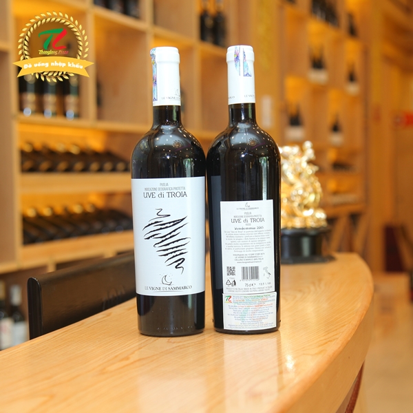 nhung thong tin thu vi ve ruou vang uve di troia puglia rosso1