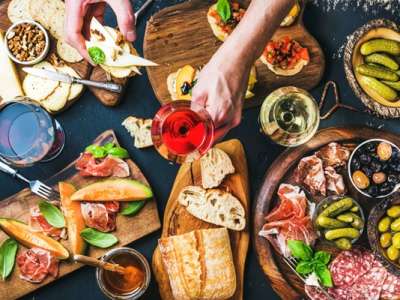 Bí quyết gọi rượu vang cho người không chuyên khi đi ăn nhà hàng