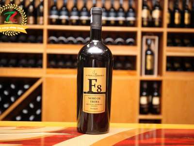 F8 Nero di Troia – Giọt lệ đỏ thẫm trong đôi mắt mỹ nhân thành Troys