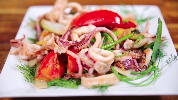 ruou vang co ket hop duoc voi cac mon an viet hay khong 3