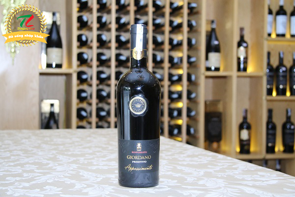 ruou vang italia tai hoang quoc viet