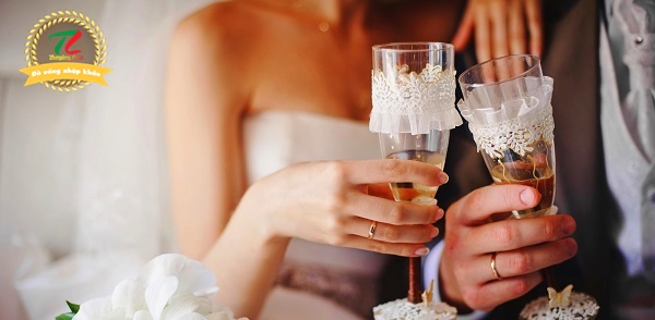 ruou vang ngot ngao cho ngay chung doi them y nghia 1