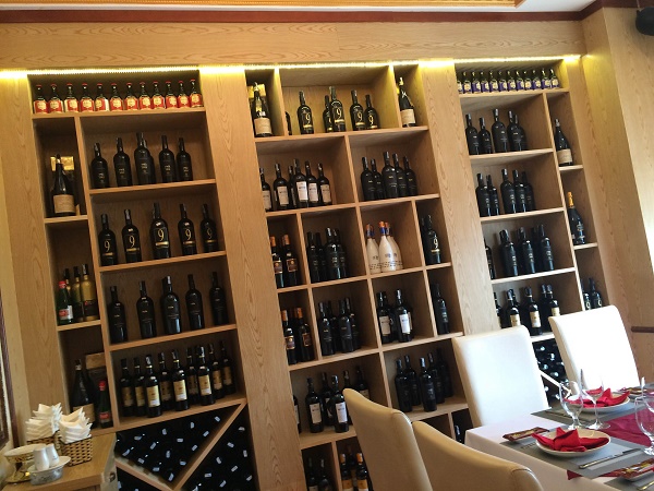 rượu vang ý tại thăng long plaza