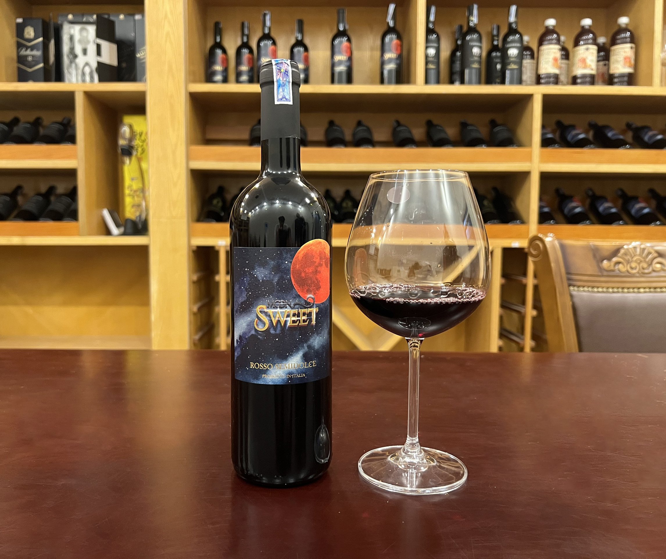 ruou vang y sweet moon rosso dolce 2