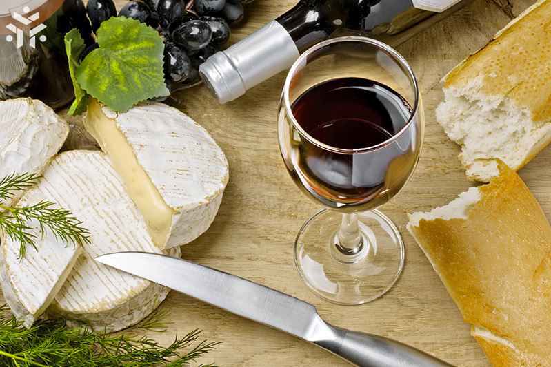 uong ruou vang voi pho mai 1